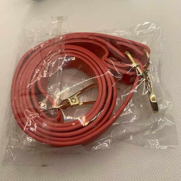 👚 2/$15 Cross Body Shoulder Strap Replacement Strap, Vegan Leather, NWT! - Picture 8 of 9